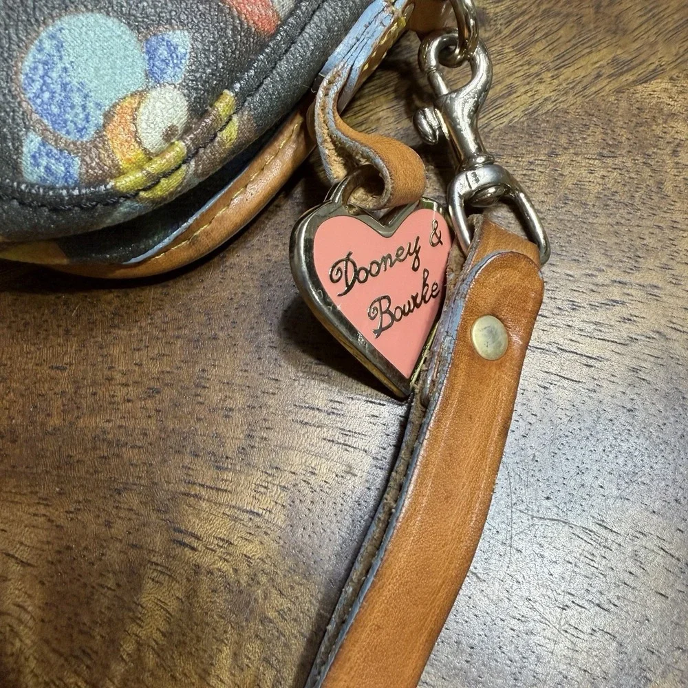 DOONEY & BOURKE BUMBLE BEE WRISTLET  Vintage Collectible Limited Edition Black